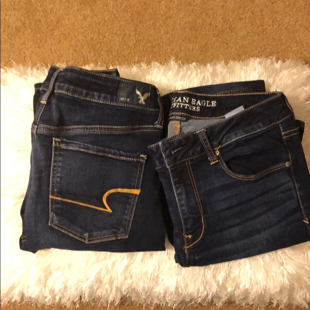 2 pair AE super stretch skinny jeans